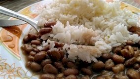 Arroz e feijão perdem espaço na mesa brasileira