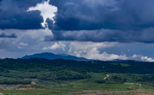 Frente fria avança e provoca temporais no Sul e Sudeste nesta quarta